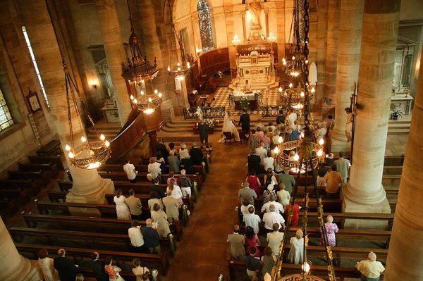 Jakie zastosowanie mają świece liturgiczne?